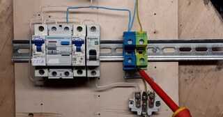 Установка устройства защитного отключения в Ахтубинске в октябре