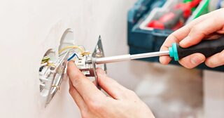 Электромонтажные работы в Ахтубинске от Мастер24 — электромонтаж под ключ, цены от 1657 руб., заказать услуги