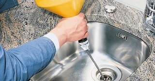 Устранение засоров в трубах и канализации в Ахтубинске в октябре